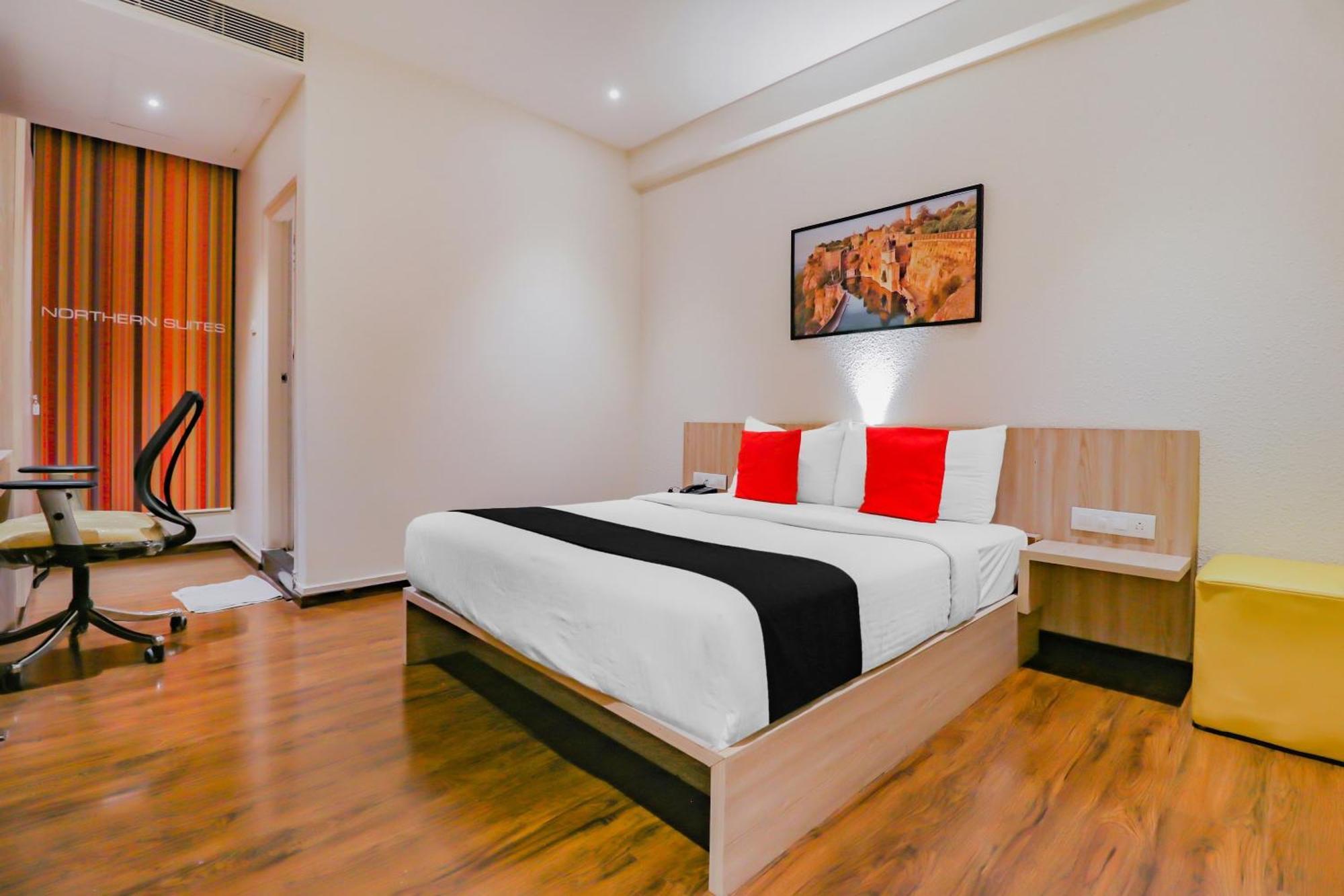 Capital O Royal Keys Near Brookfield Mall, Aecs Layout Bangalore Exterior photo